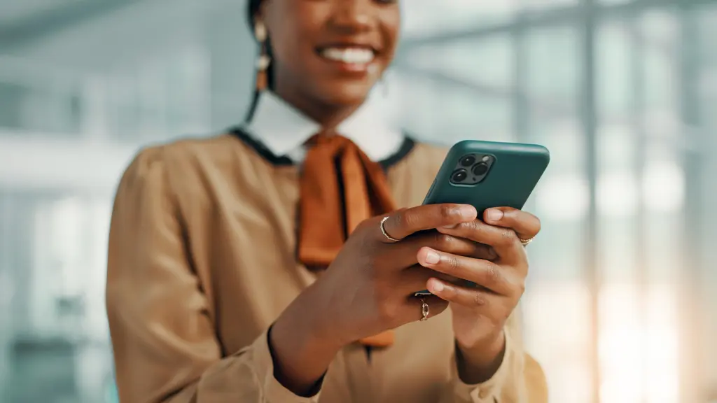 Remote Work on Mobile: 8 Ways to Stay Connected Without Desktop Access Remote Work on Mobile: 8 Ways to Stay Connected Without Desktop Access