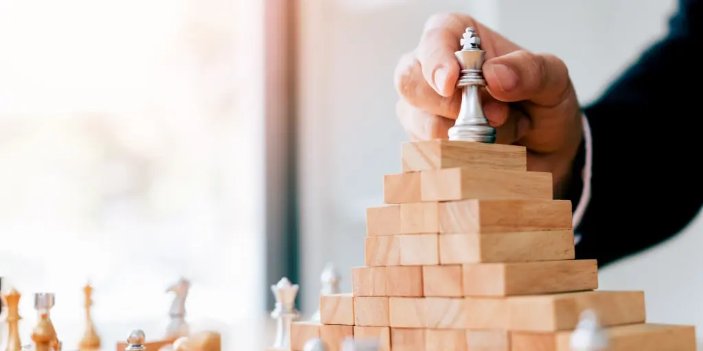 10 Powerful Tactics for Strategic Leadership and Long-Term Growth