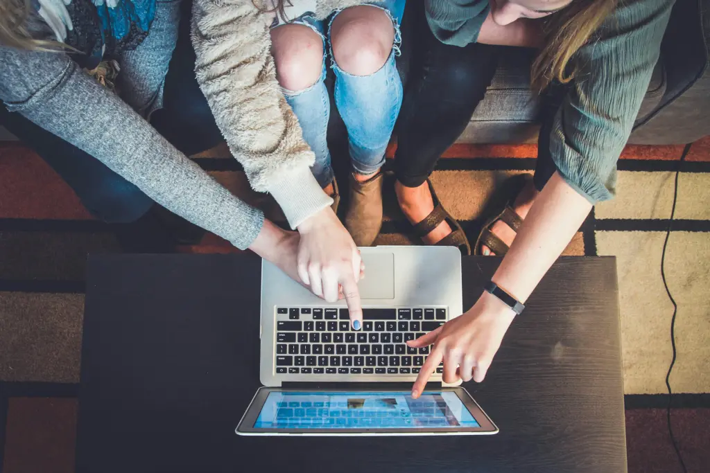 12 Powerful Tips on How to Work Well in a Group Project 12 Powerful Tips on How to Work Well in a Group Project
