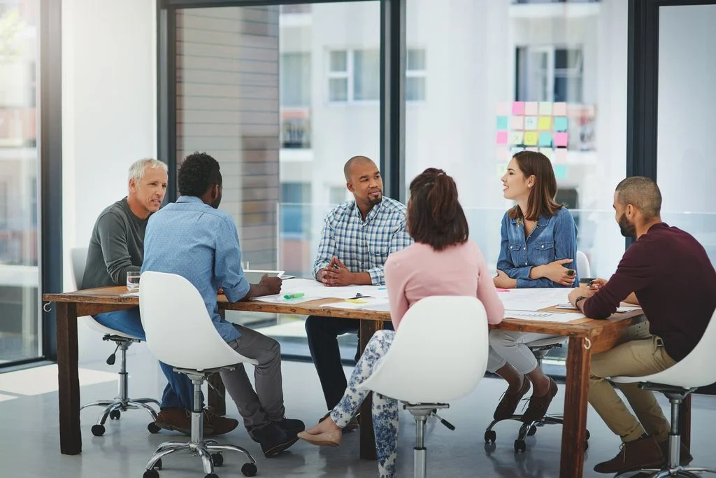 Understanding Project Team Roles & Responsibilities: A Comprehensive Guide Understanding Project Team Roles & Responsibilities: A Comprehensive Guide