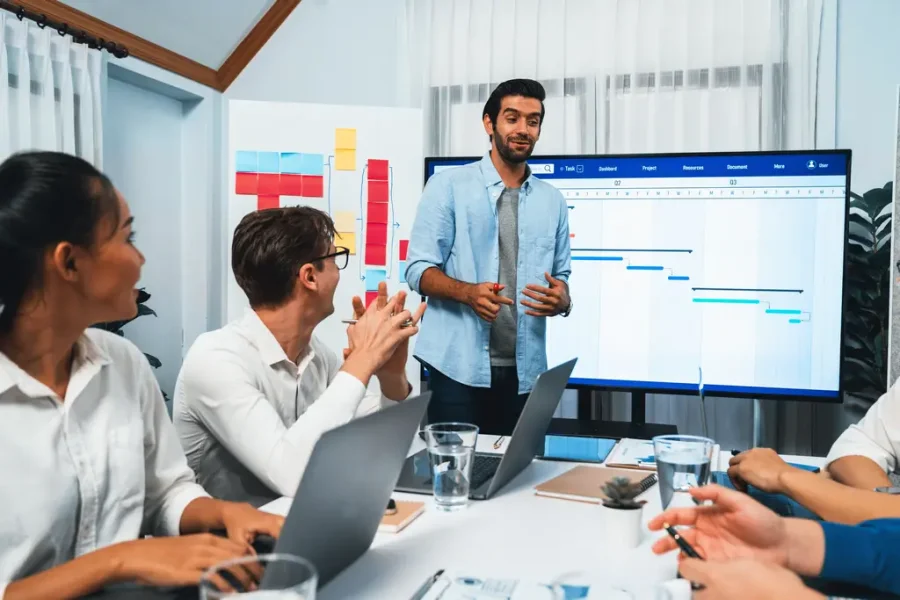 How to Build a Project Communication System That Works